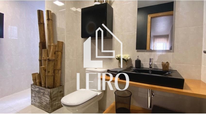 Foto 10 Alquiler Vacacional de Ático con Terraza y Plaza de Garaje Céntrico 