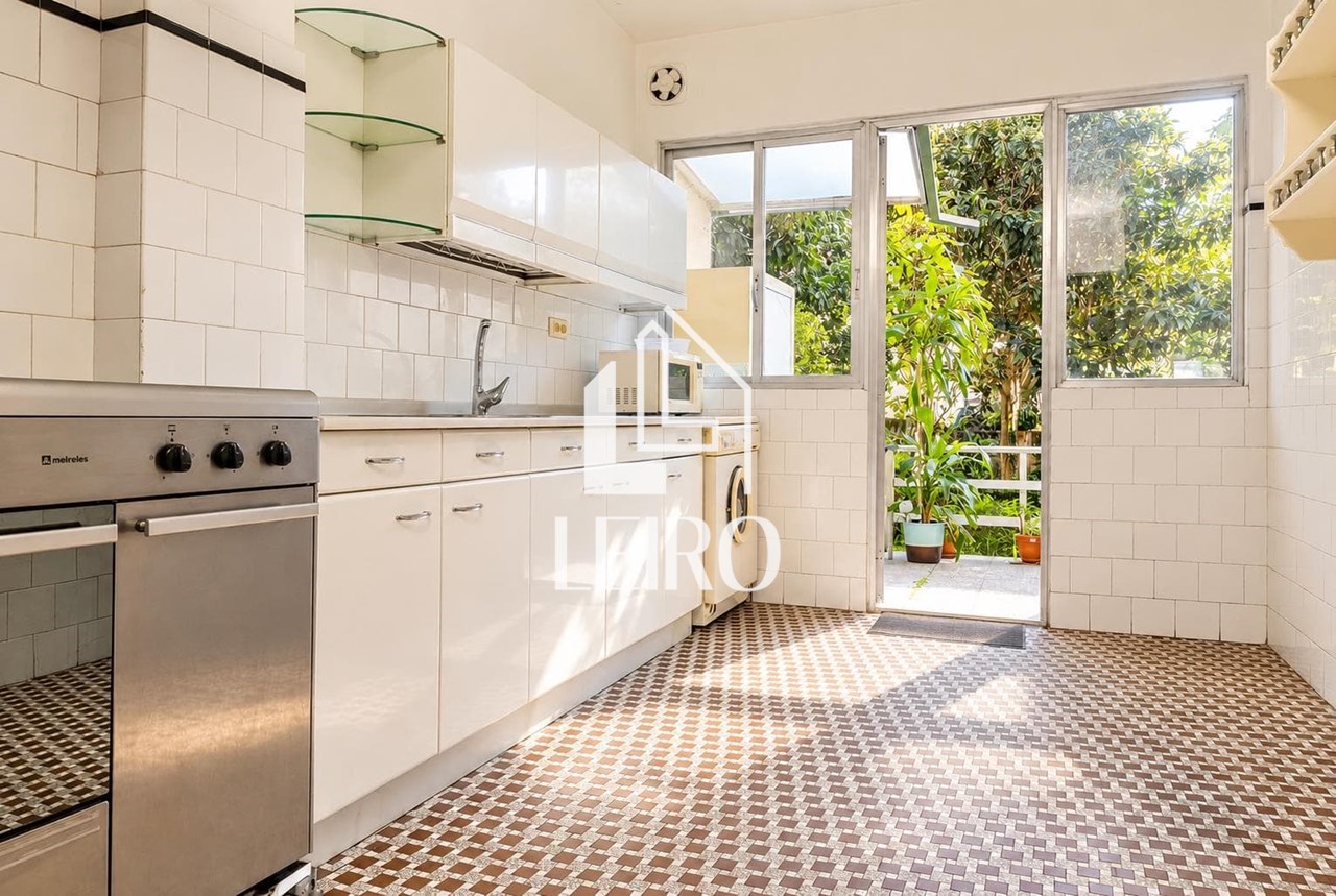 Foto 5 Amplia Casa con Jardín en el Centro de Vilagarcía de Arousa