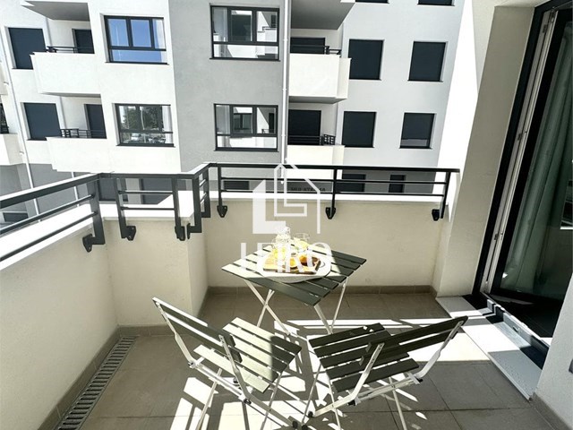 APARTAMENTO AMUEBLADO CON GARAJE- ALQUILER TEMPORADA ESCOLAR - Vilagarcía de Arousa