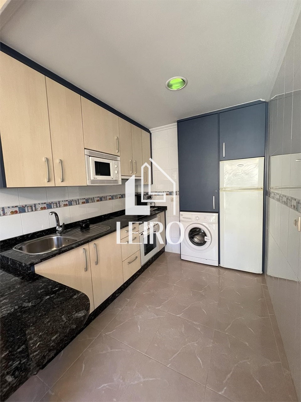 Foto 19 APARTAMENTO AMUEBLADO CON TERRAZA Y VISTAS EN EDIFICIO CON PISCINA- A REVOLTA