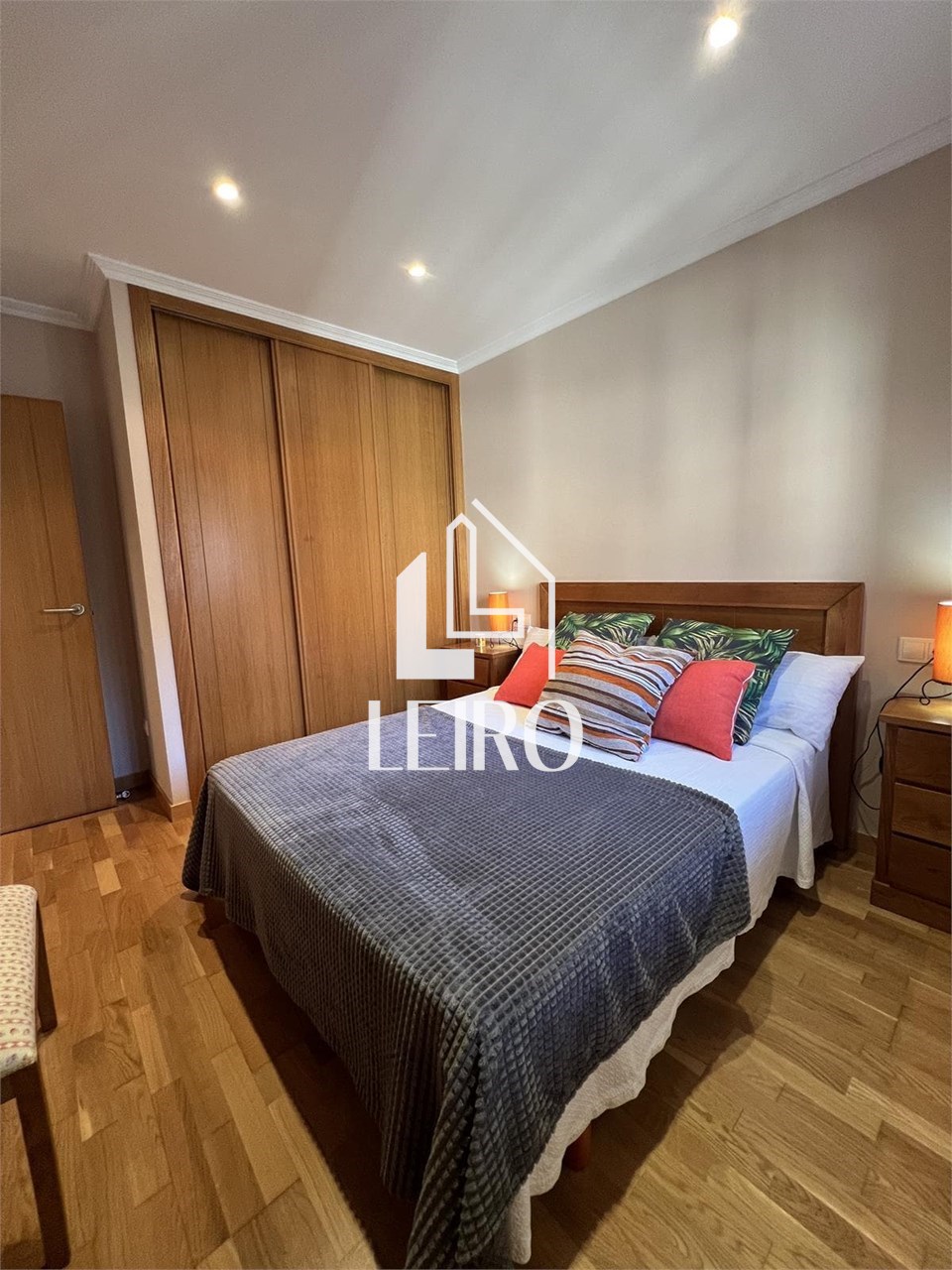 Foto 21 APARTAMENTO AMUEBLADO CON TERRAZA Y VISTAS EN EDIFICIO CON PISCINA- A REVOLTA