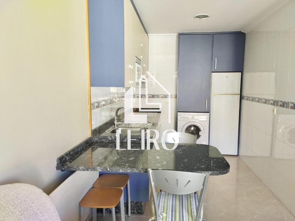 Foto 9 APARTAMENTO AMUEBLADO CON TERRAZA Y VISTAS EN EDIFICIO CON PISCINA- A REVOLTA