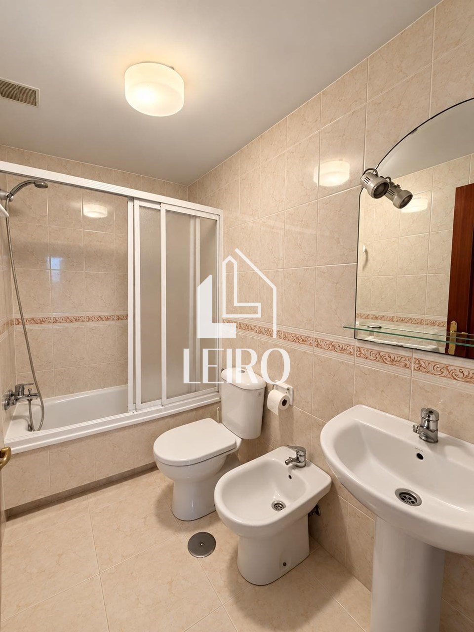 Foto 10 APARTAMENTO AMUEBLADO CON TRASTERO - CARRIL 