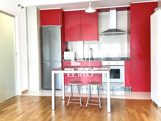 Apartamento Amueblado de 1 Dormitorio con Plaza de Garaje y  Trastero - Vilagarcía de Arousa