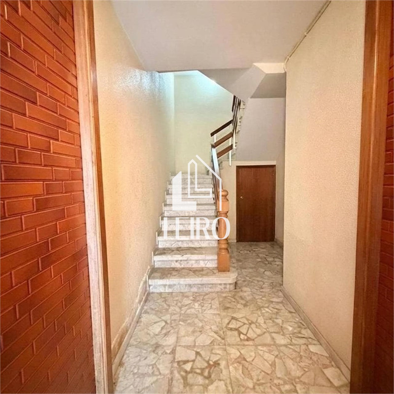Foto 19 APARTAMENTO CENTRICO  AMUEBLADO CON BALCÓN 
