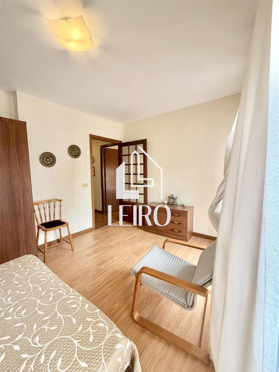 Foto 5 APARTAMENTO CENTRICO  AMUEBLADO CON BALCÓN 