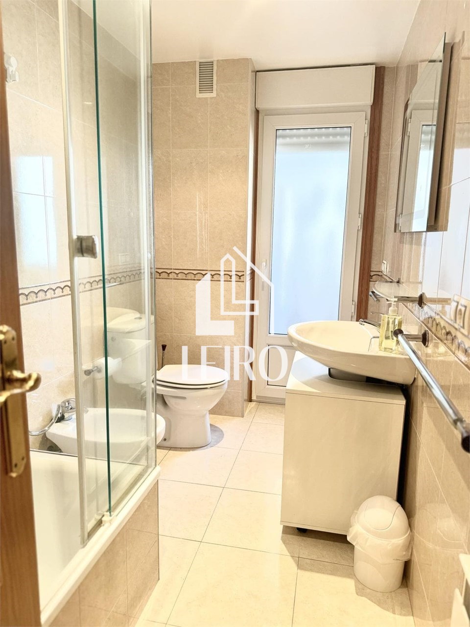 Foto 18 APARTAMENTO CENTRICO AMUEBLADO CON GARAJE- TEMPORADA ESCOLAR