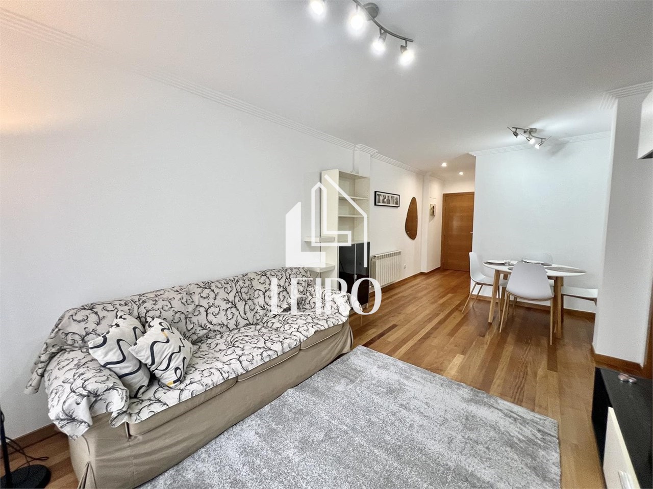 Foto 3 APARTAMENTO CÉNTRICO AMUEBLADO CON TRASTERO