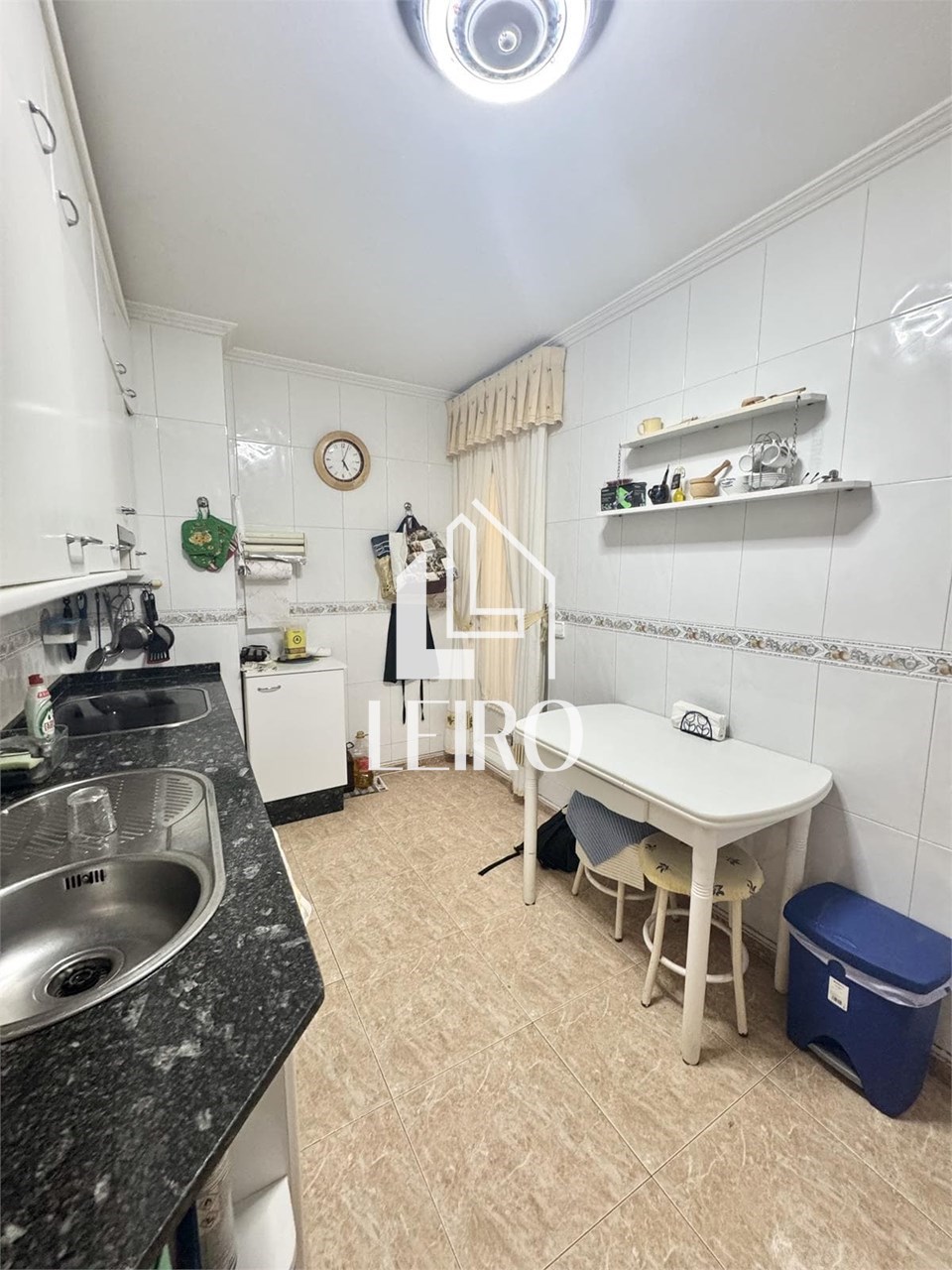 Foto 8 APARTAMENTO CON GARAJE Y TRASTERO BIEN UBICADO 
