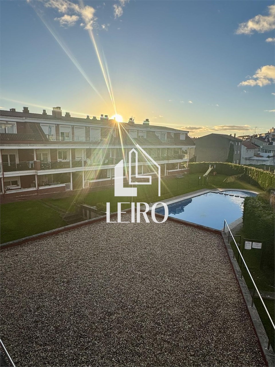 Foto 21 Apartamento con Impresionante Terrazaza en Urbanización con Piscina