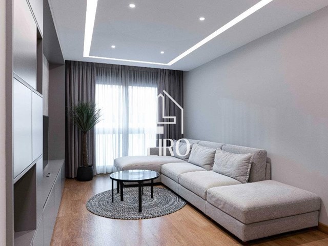 APARTAMENTO PRÓXIMO AL MAR EN PLENO CENTRO CON GARAJE Y TRASTERO - Vilanova de Arousa