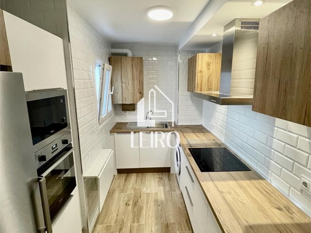 APARTAMENTO REFORMADO CON BALCÓN- TEMPORADA ESCOLAR - Vilagarcía de Arousa