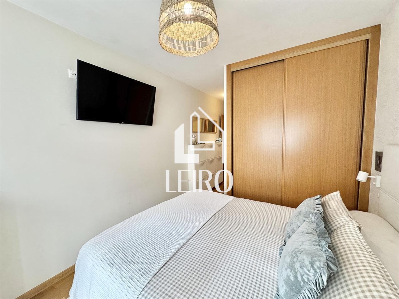 Foto 20 APARTAMENTO SEMIAMUEBLADO CON GARAJE Y TRASTERO 