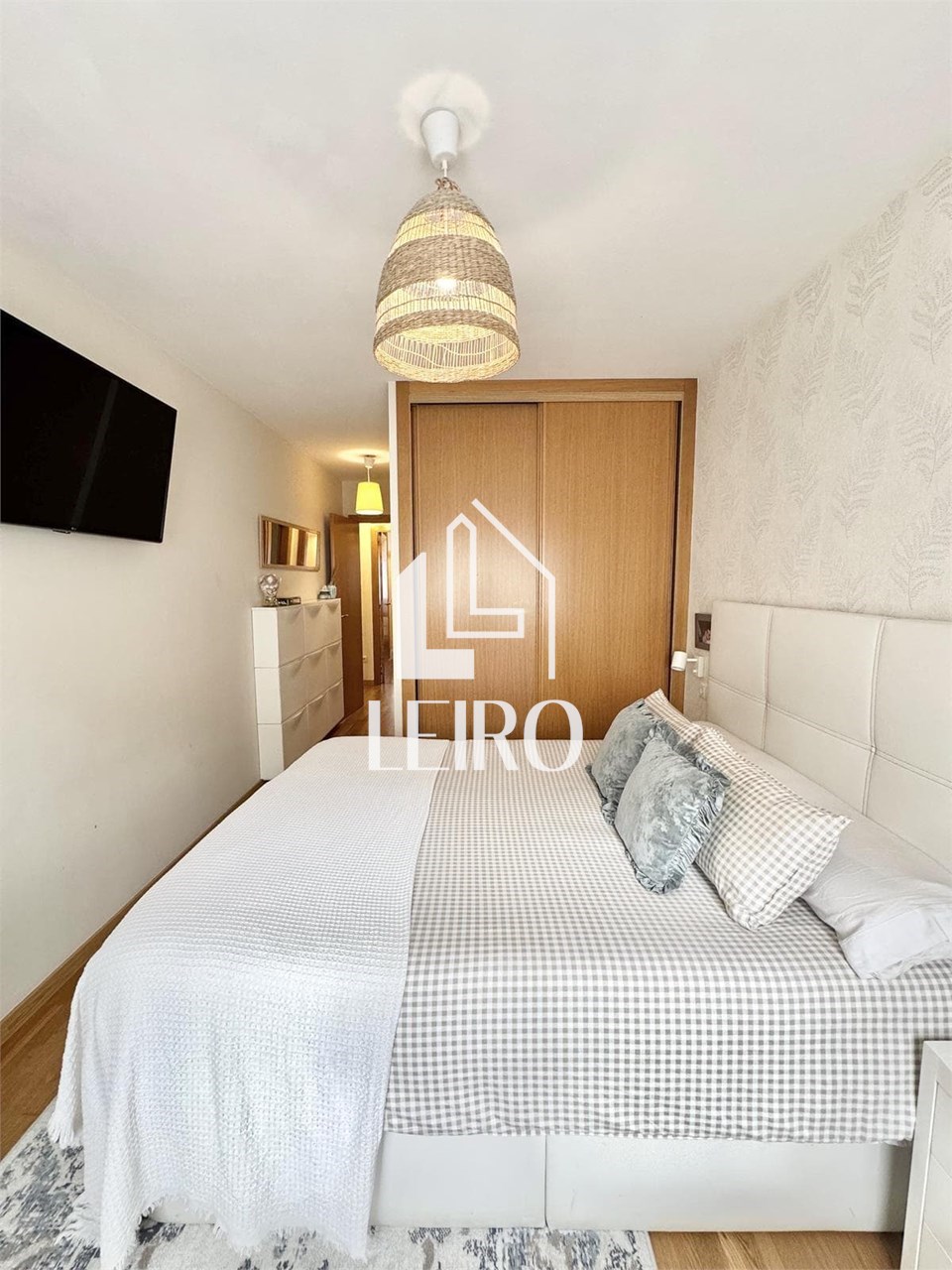 Foto 21 APARTAMENTO SEMIAMUEBLADO CON GARAJE Y TRASTERO 