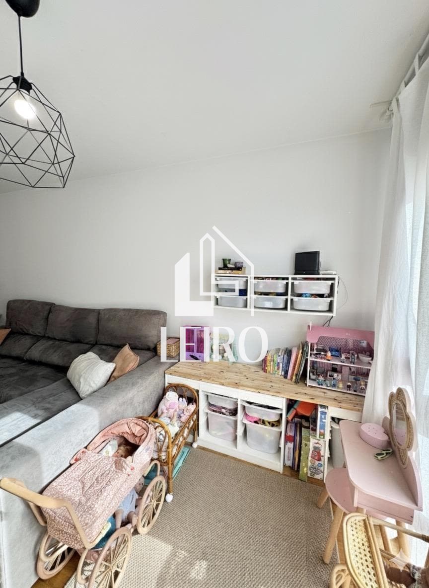 Foto 30 APARTAMENTO SEMIAMUEBLADO CON GARAJE Y TRASTERO 