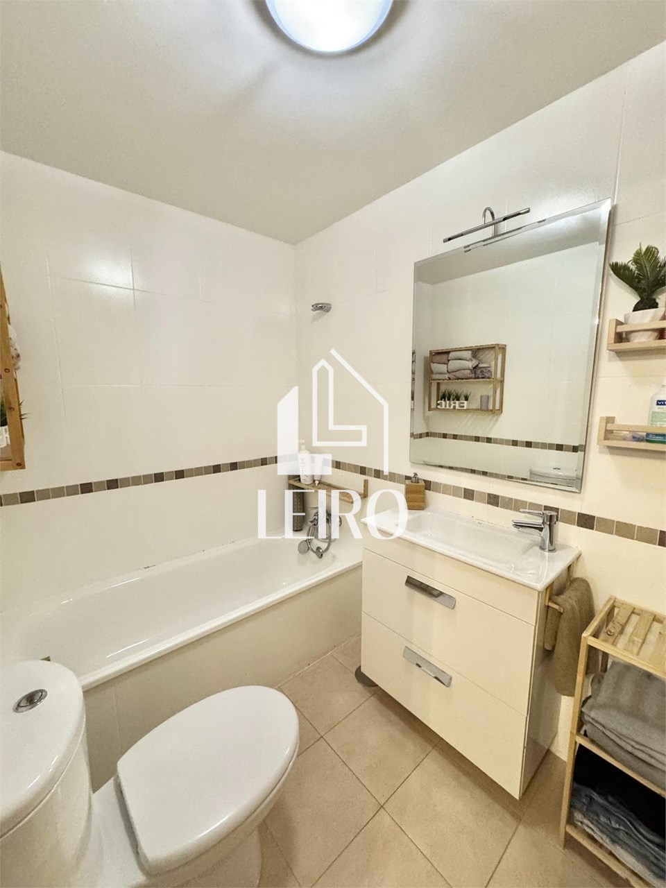 Foto 31 APARTAMENTO SEMIAMUEBLADO CON GARAJE Y TRASTERO 