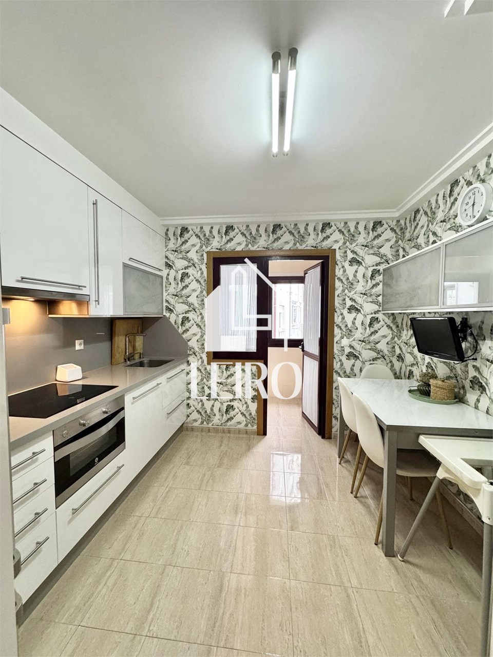 Foto 5 APARTAMENTO SEMIAMUEBLADO CON GARAJE Y TRASTERO 