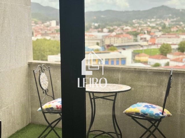 ATICO AMUEBLADO CON TERRAZA Y GARAJE - Vilagarcía de Arousa