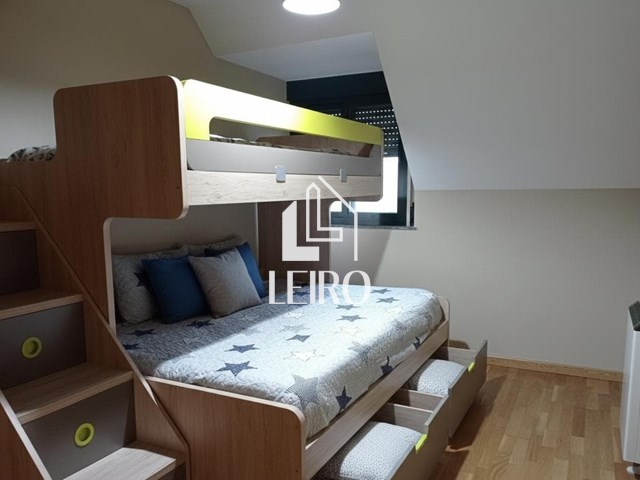 ATICO CÉNTRICO CON GARAJE Y TRASTERO - Vilanova de Arousa