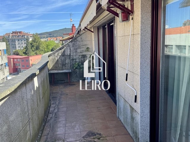 ÁTICO CENTRICO CON TERRAZA Y GARAJE - Vilagarcía de Arousa