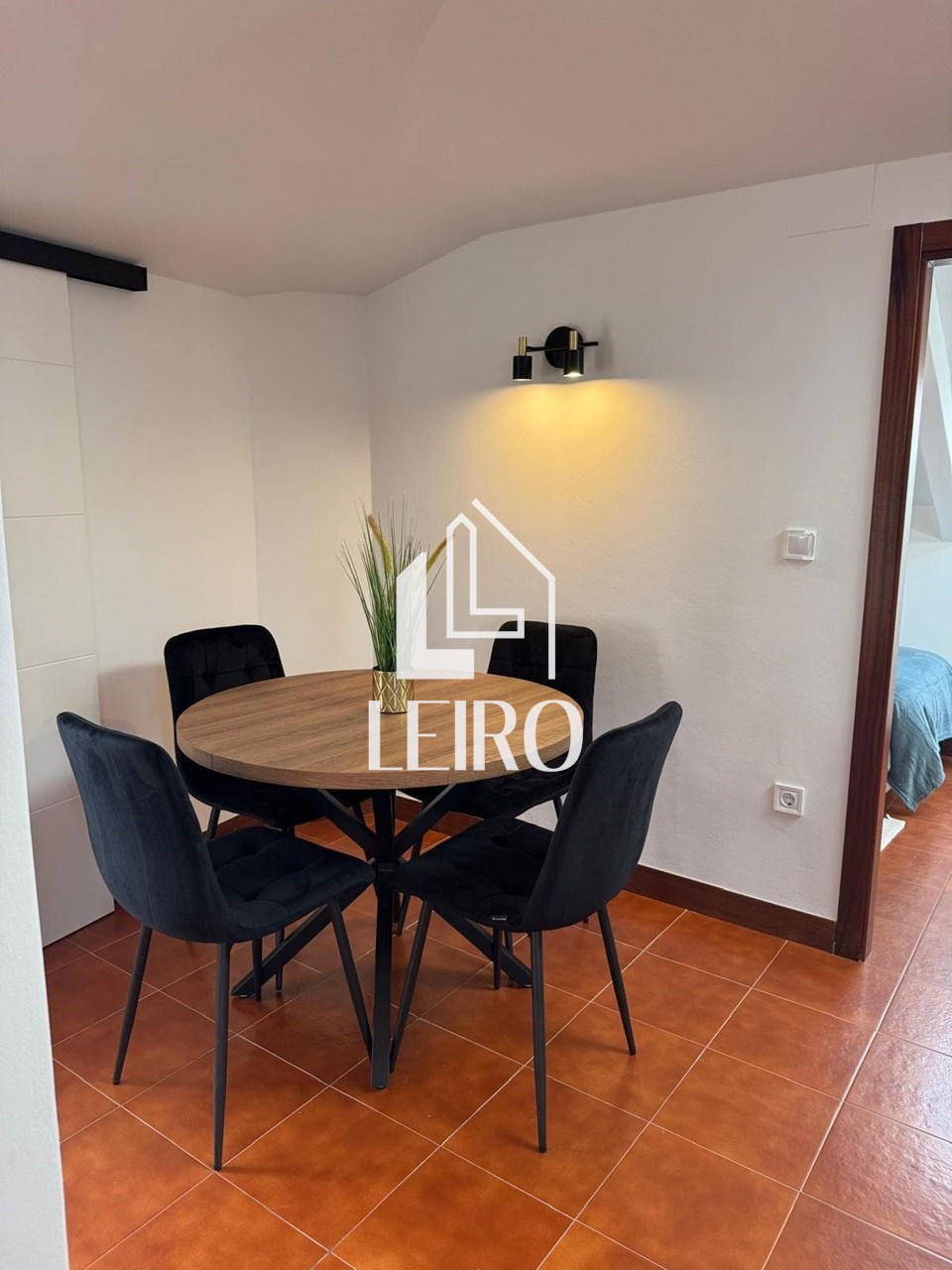 Foto 13 ÁTICO CÉNTRICO REFORMADO SIN ASCENSOR