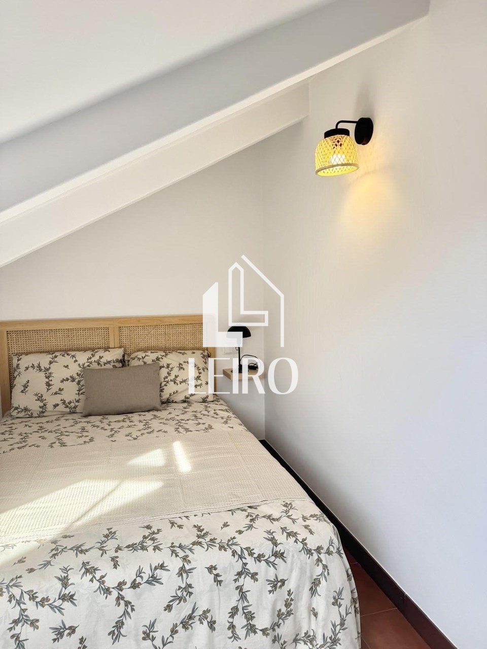 Foto 21 ÁTICO CÉNTRICO REFORMADO SIN ASCENSOR