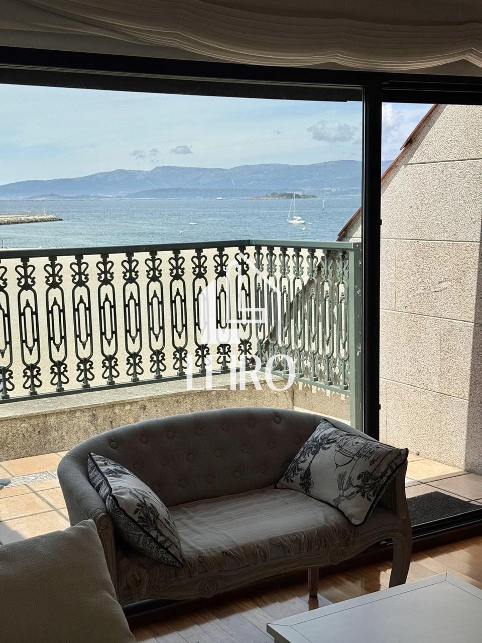 Foto 7 ATICO CON TERRAZA EN PRIMERA LINEA DE PLAYA  CON VISTAS DIRECTAS AL MAR