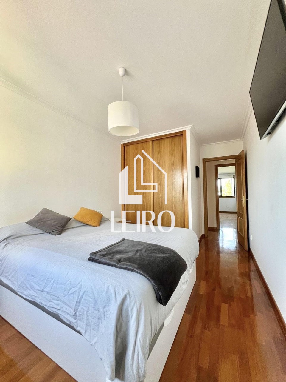 Foto 13 ÁTICO CON TERRAZA GARAJE Y TRASTERO- PARA INVERSORES