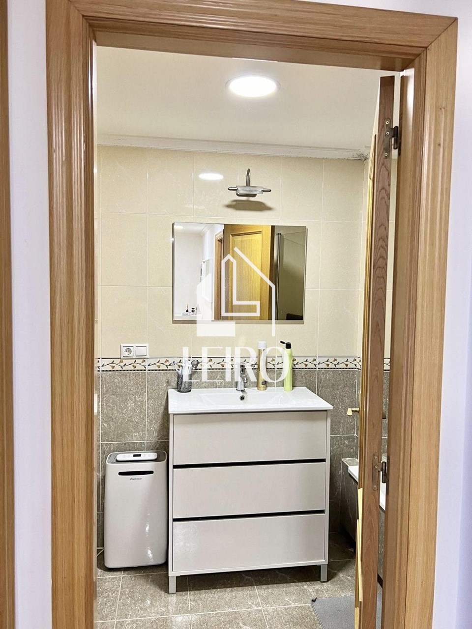 Foto 15 ÁTICO CON TERRAZA GARAJE Y TRASTERO- PARA INVERSORES