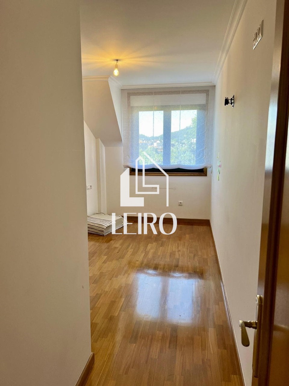 Foto 18 ÁTICO CON TERRAZA GARAJE Y TRASTERO- PARA INVERSORES