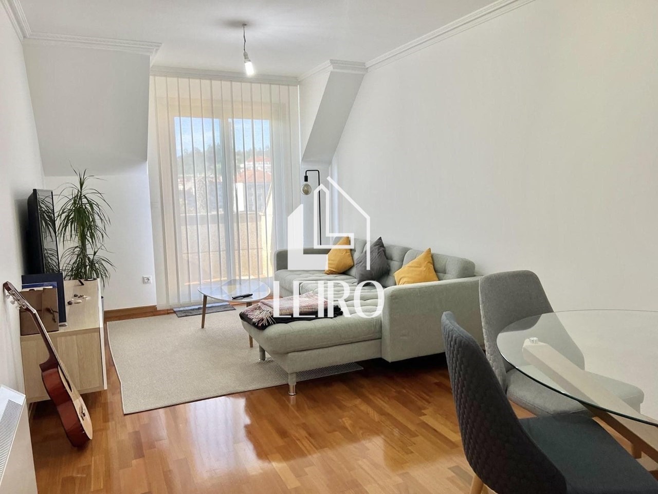 Foto 1 ÁTICO CON TERRAZA GARAJE Y TRASTERO- PARA INVERSORES