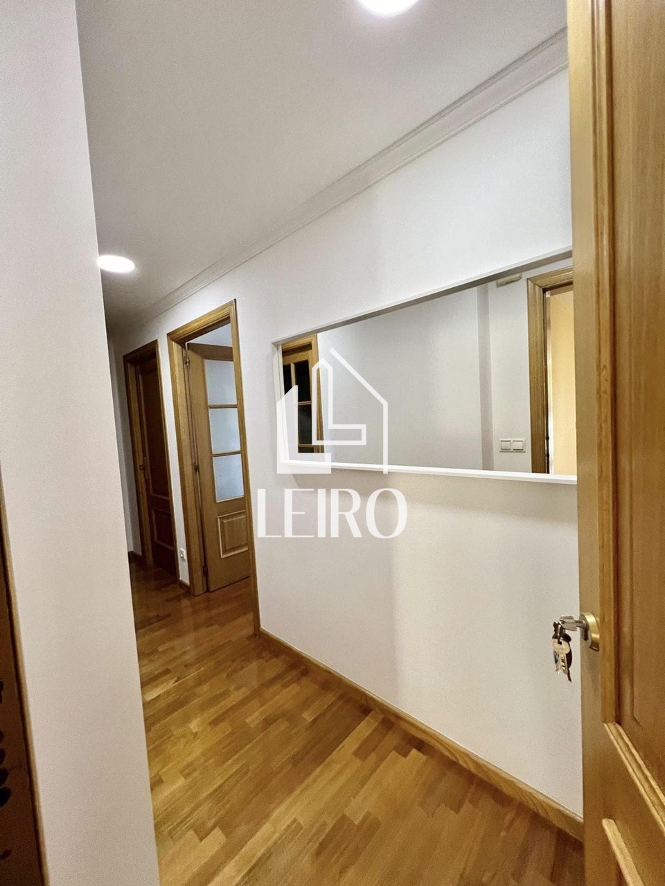 Foto 9 ÁTICO CON TERRAZA GARAJE Y TRASTERO- PARA INVERSORES