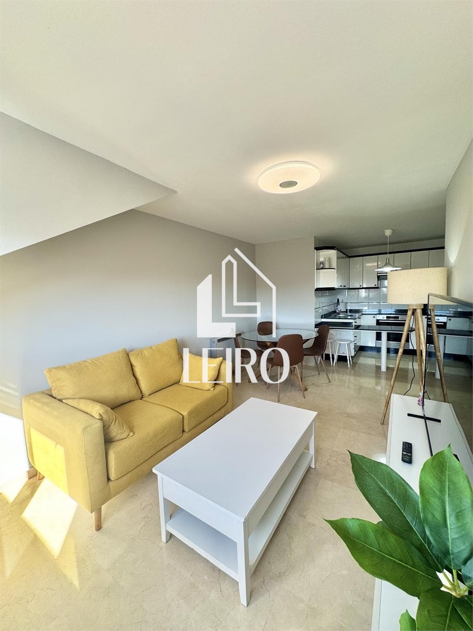 Foto 3 ATICO DE DOS DORMITORIOS AMUEBLADO CON TRASTERO SIN ASCENSOR