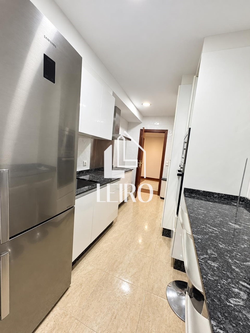Foto 7 ÁTICO DE TRES DORMITORIOS AMUEBLADO CON 2 PLAZAS DE GARAJE 