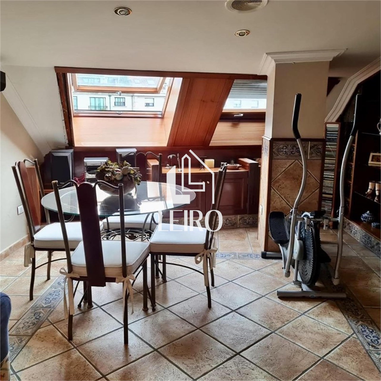 Foto 15 ÁTICO DUPLEX CÉNTRICO CON BALCÓN