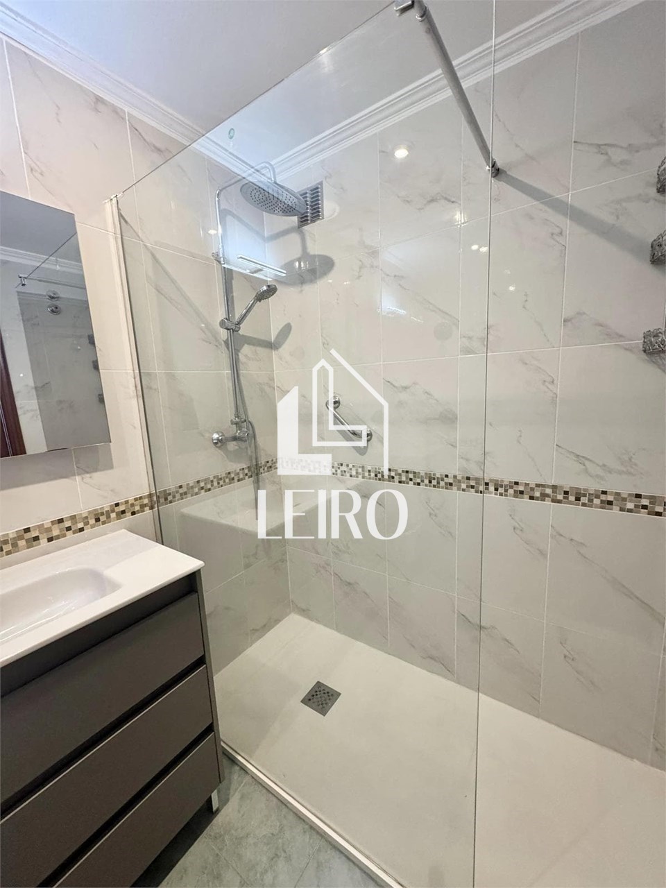 Foto 25 ATICO DUPLEX CÉNTRICO CON GARAJE