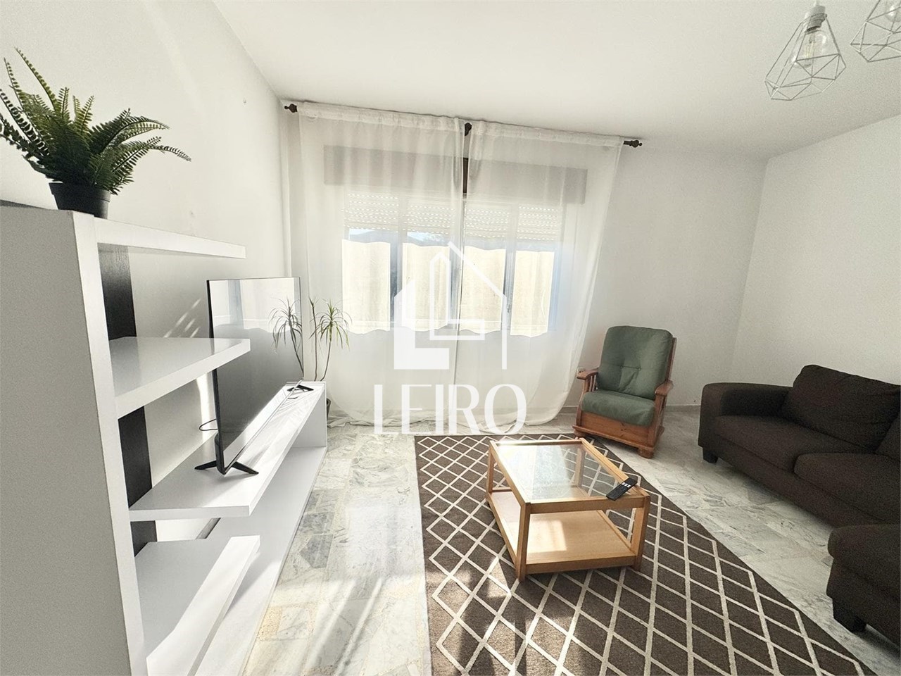 Foto 1 CASA AMUEBLADA EN ALQUILER