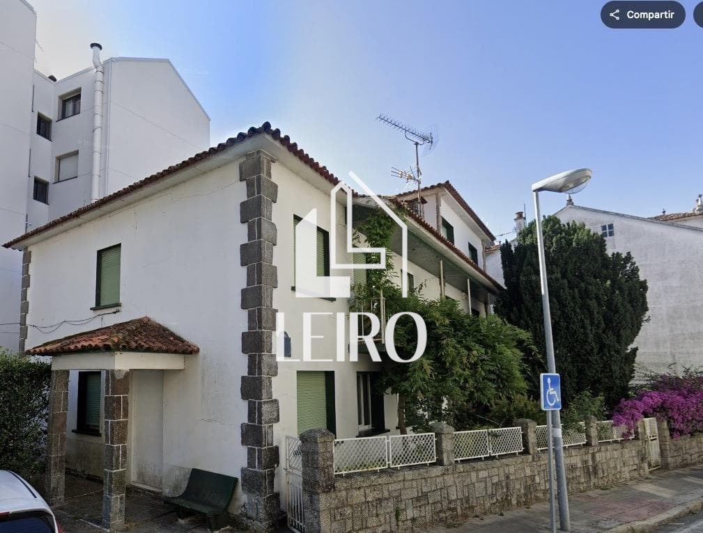 Foto 1 CASA CÉNTRICA IDEAL COMO SOLAR PARA EDIFICIO