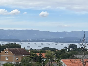 Casa con 4500 m2 de  Terreno y Vistas al Mar - Vilagarcía de Arousa