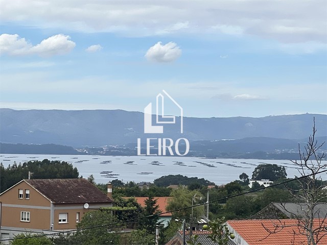 Casa con 4500 m2 de  Terreno y Vistas al Mar - Vilagarcía de Arousa