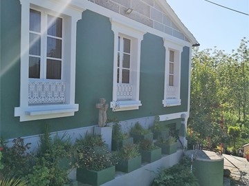 Casa con Garaje y Jardín - Portas