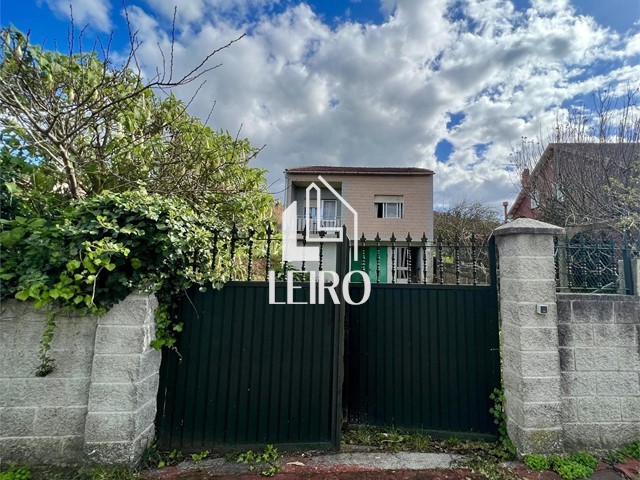 Casa con Terreno para Rehabilitar con Vistas  - Vilagarcía de Arousa