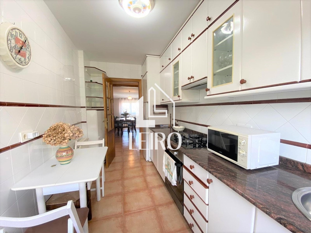 Foto 15 Casa con Terreno  Próxima al Centro  de Vilagarcía