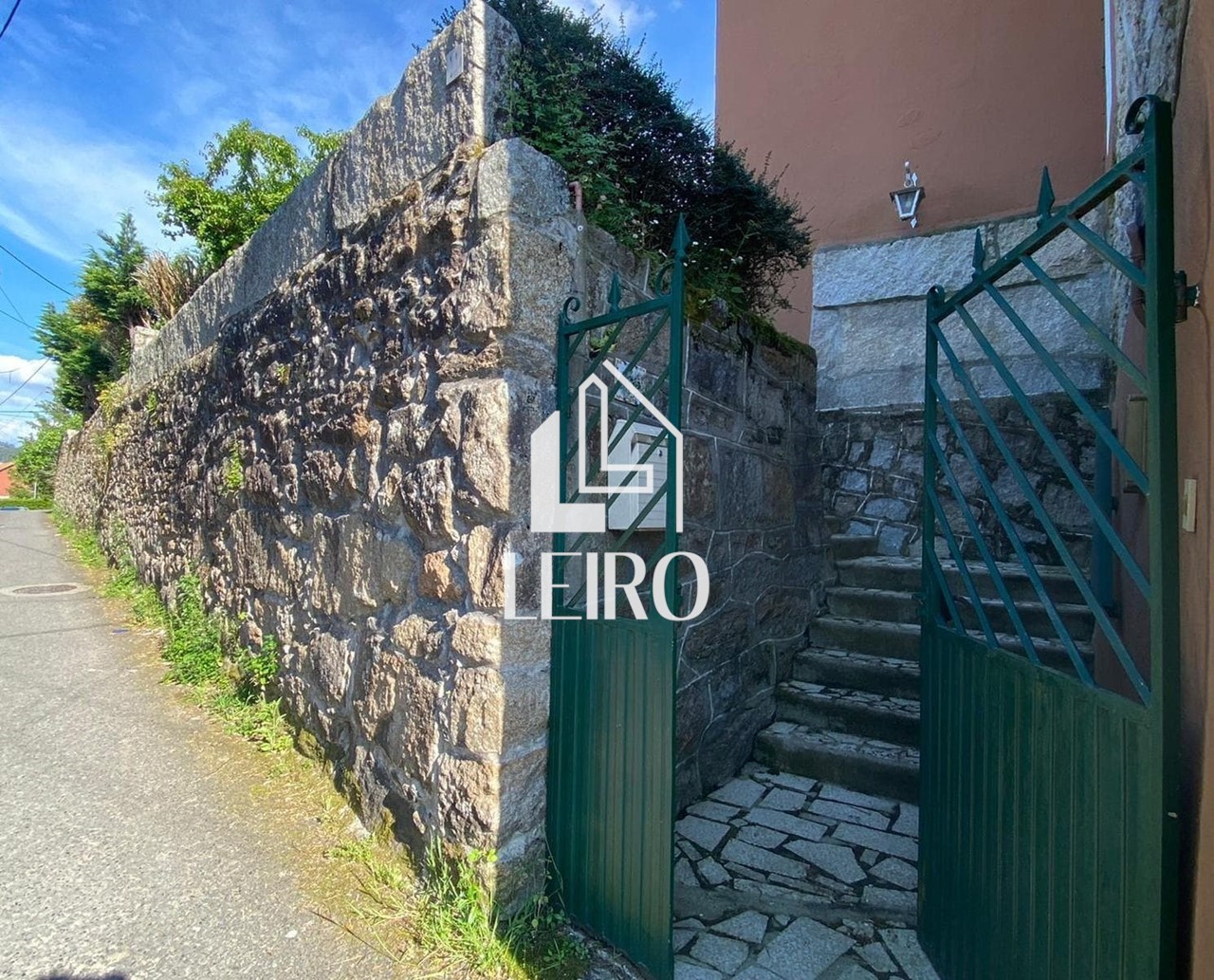 Foto 29 Casa con Terreno  Próxima al Centro  de Vilagarcía