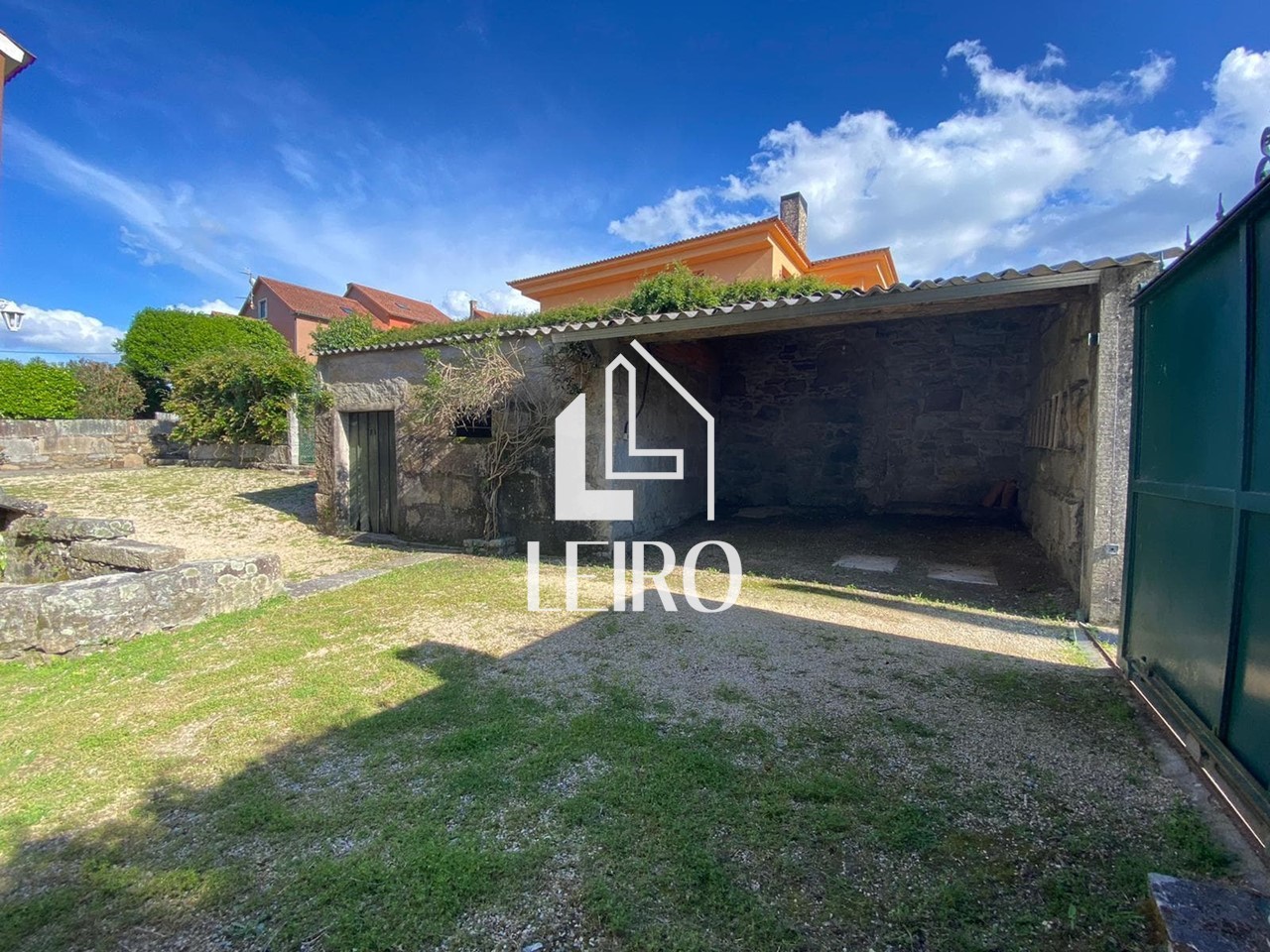 Foto 7 Casa con Terreno  Próxima al Centro  de Vilagarcía