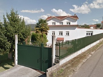 Casa con Terreno Segregable - Catoira