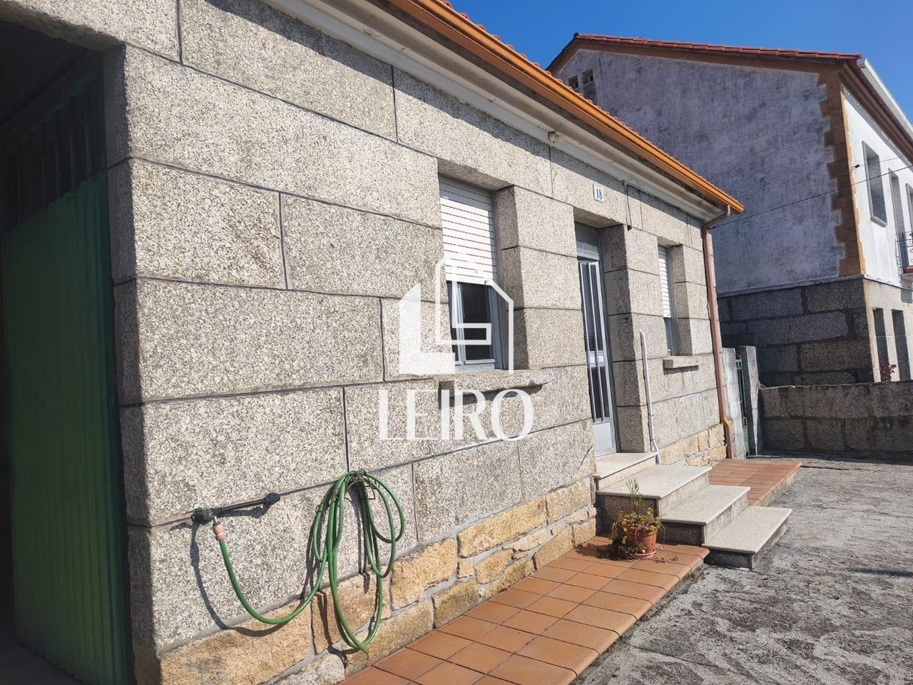 Foto 5 CASA DE PIEDRA EN PLANTA BAJA CON TERRENO 