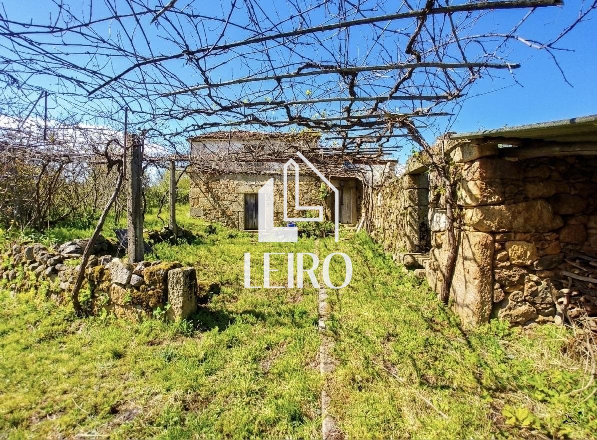 Foto 3 CASA DE PIEDRA PARA REHABILITAR 