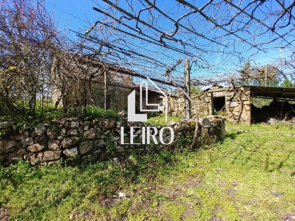 Foto 4 CASA DE PIEDRA PARA REHABILITAR 