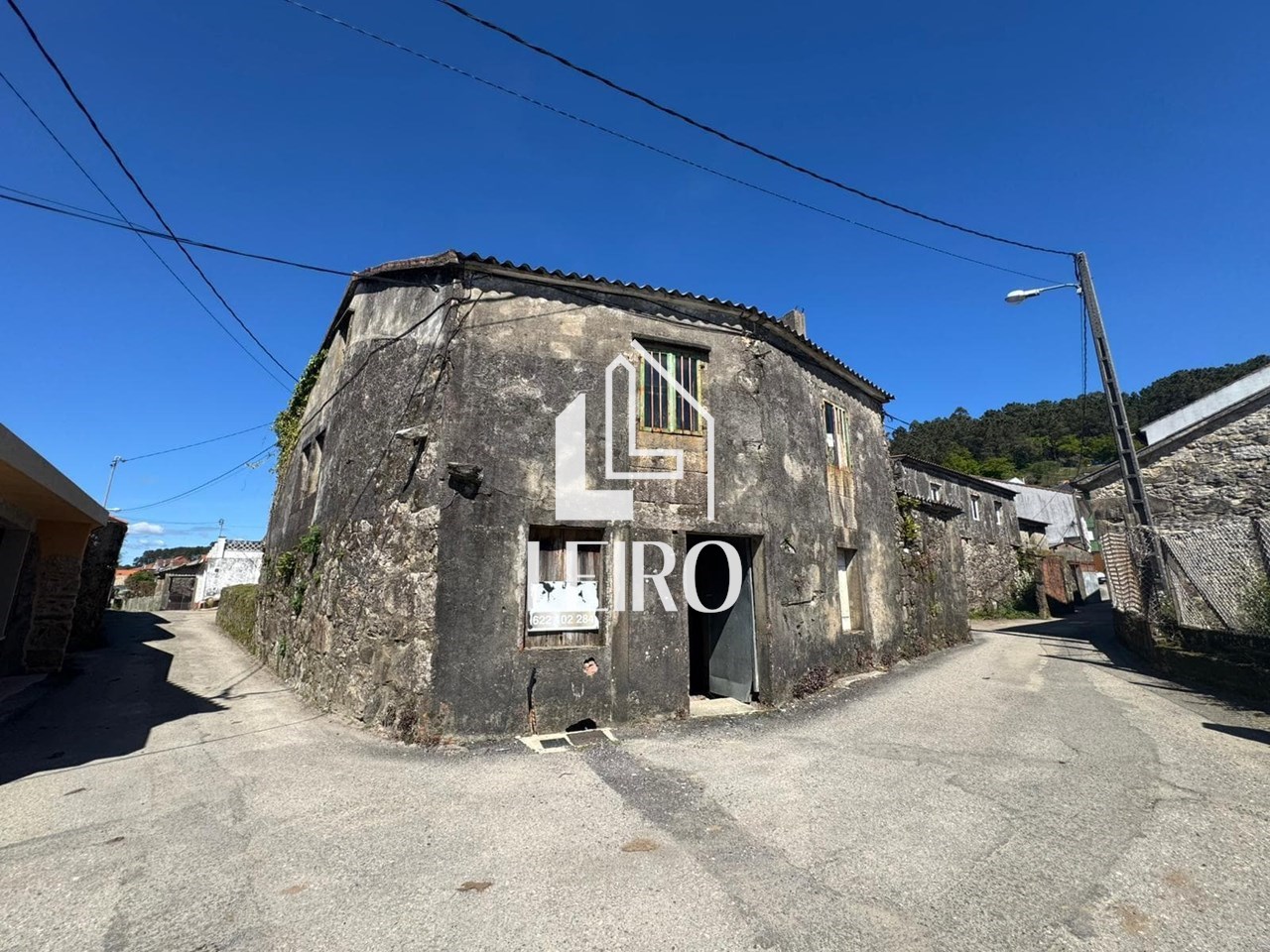 Foto 1 CASA DE PIEDRA Q REHABILITAR CON JARDIN, UN TERRENO ENFRENTE Y VISTAS AL  MAR